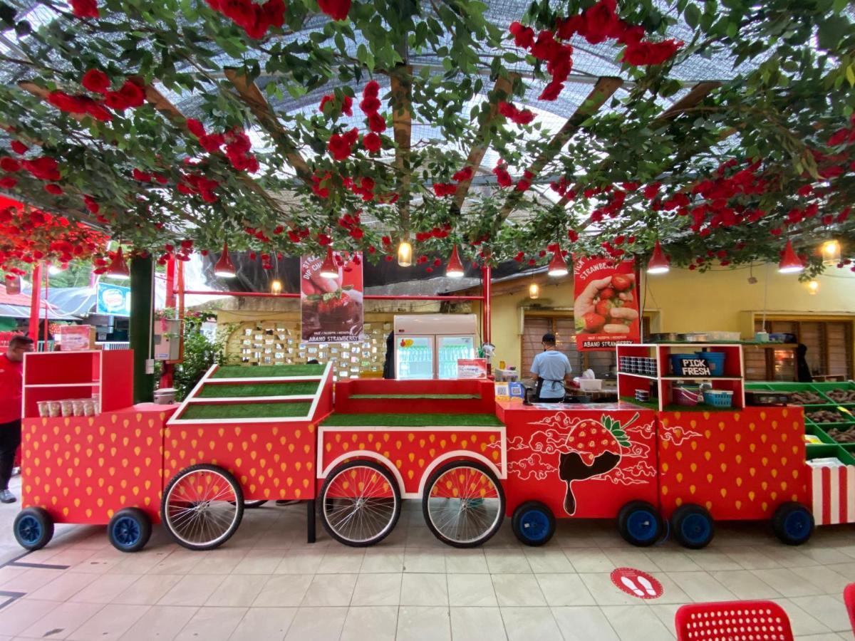 Aiza Homestay Opposite Abang Strawberry Taman Sedia Tanah Rata Dış mekan fotoğraf
