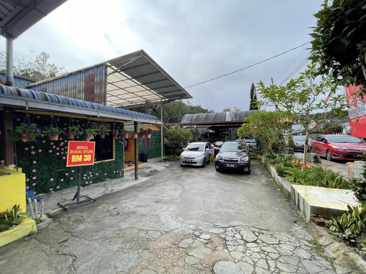 Aiza Homestay Opposite Abang Strawberry Taman Sedia Tanah Rata Dış mekan fotoğraf