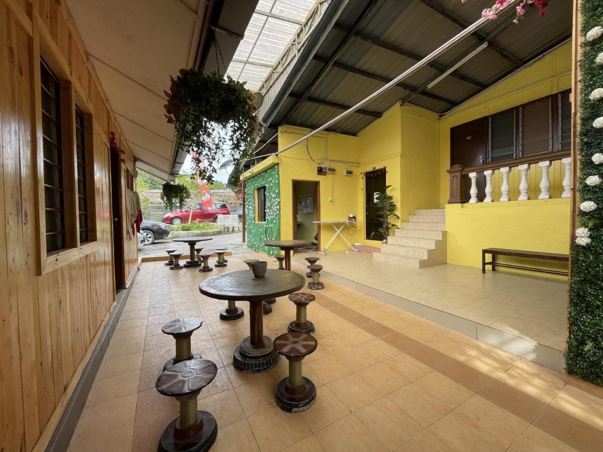 Aiza Homestay Opposite Abang Strawberry Taman Sedia Tanah Rata Dış mekan fotoğraf
