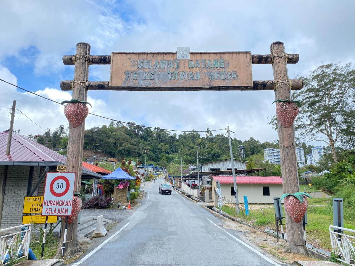 Aiza Homestay Opposite Abang Strawberry Taman Sedia Tanah Rata Dış mekan fotoğraf
