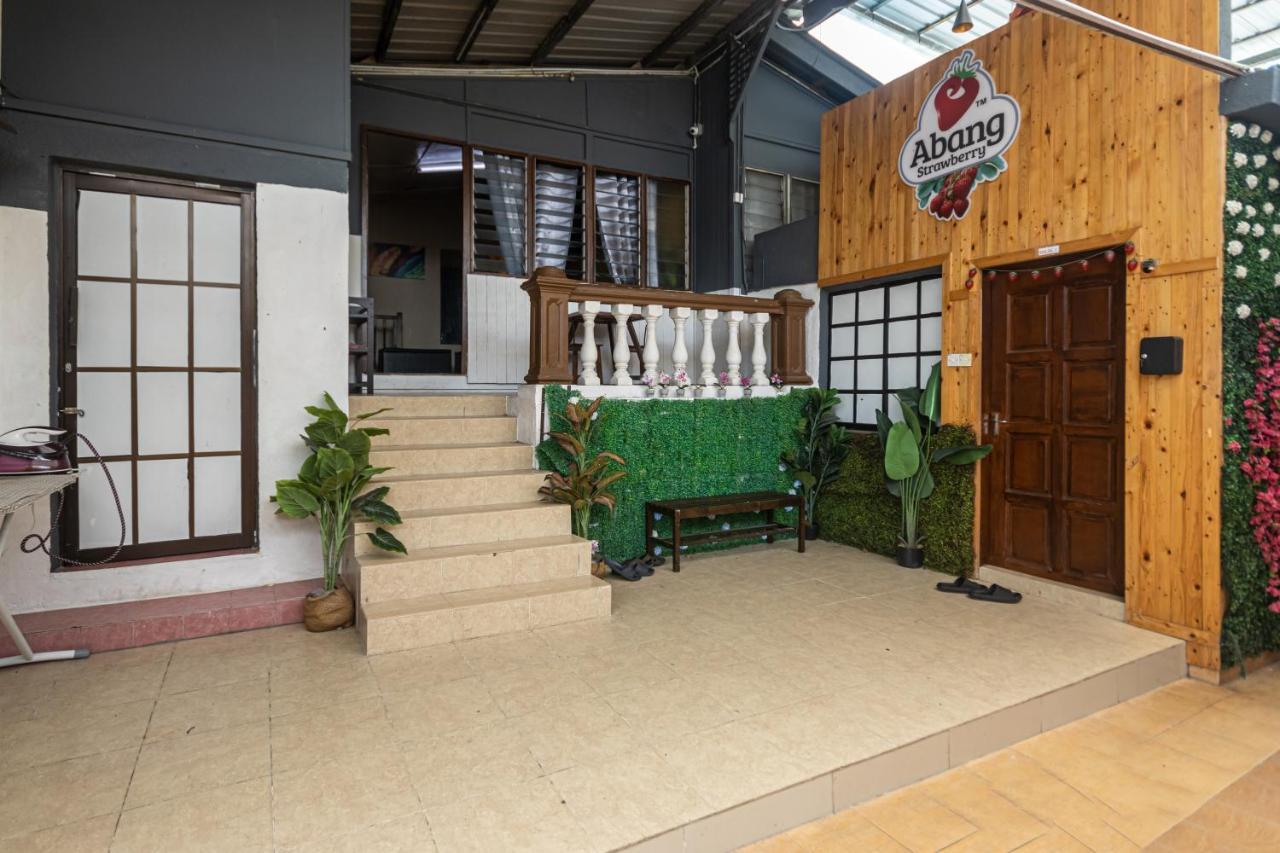 Aiza Homestay Opposite Abang Strawberry Taman Sedia Tanah Rata Dış mekan fotoğraf
